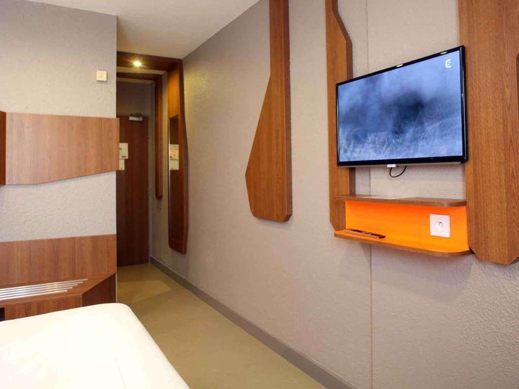 Ibis Styles Gien Hotell Exteriör bild