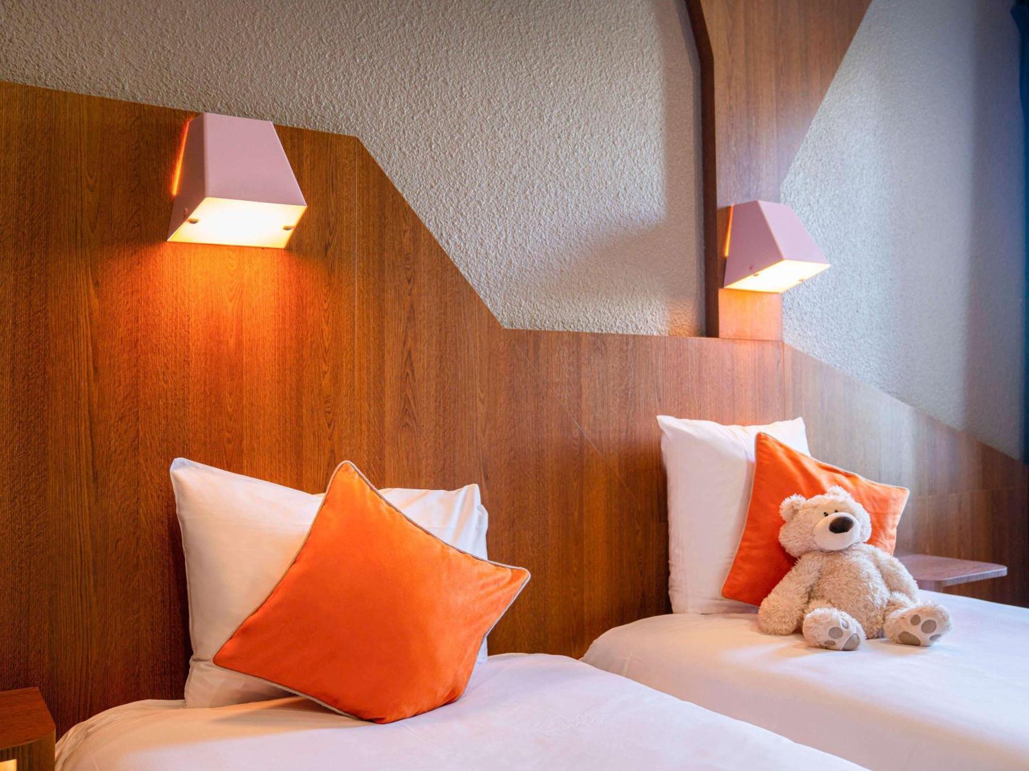 Ibis Styles Gien Hotell Exteriör bild